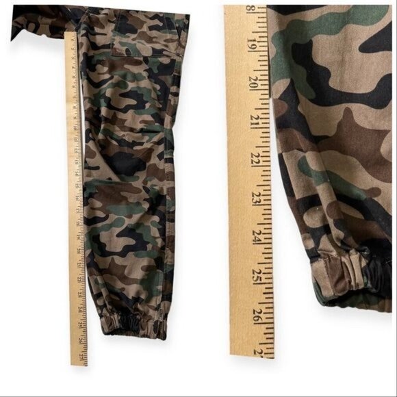 Nili Lotan Cropped French Military Pant In Coyote Brown Camo,  Size 6, Ankle Zip - Picture 14 of 14